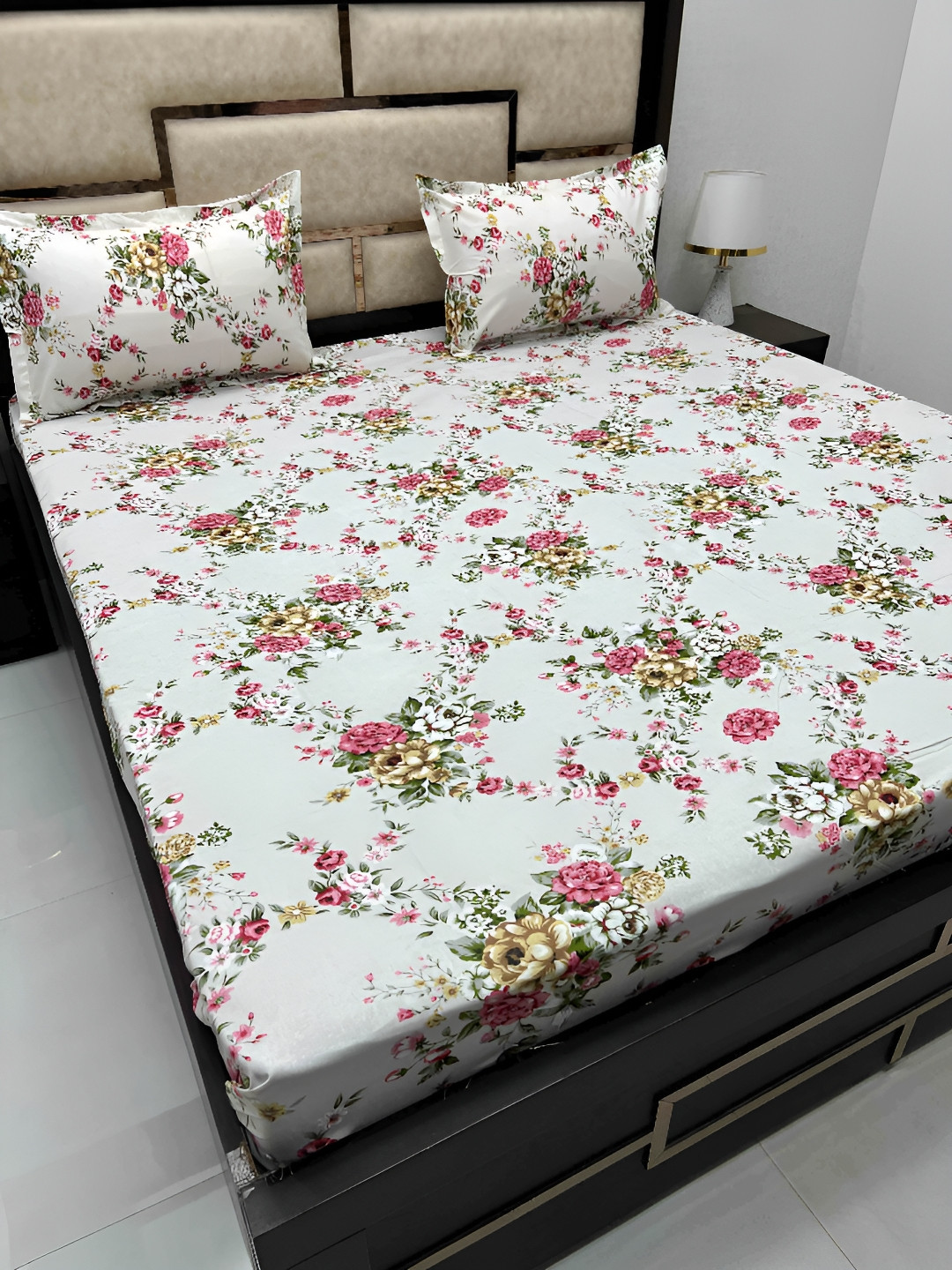 

Pure Decor Grey & Pink Floral Cotton 380 TC King Bedsheet with 2 Pillow Covers