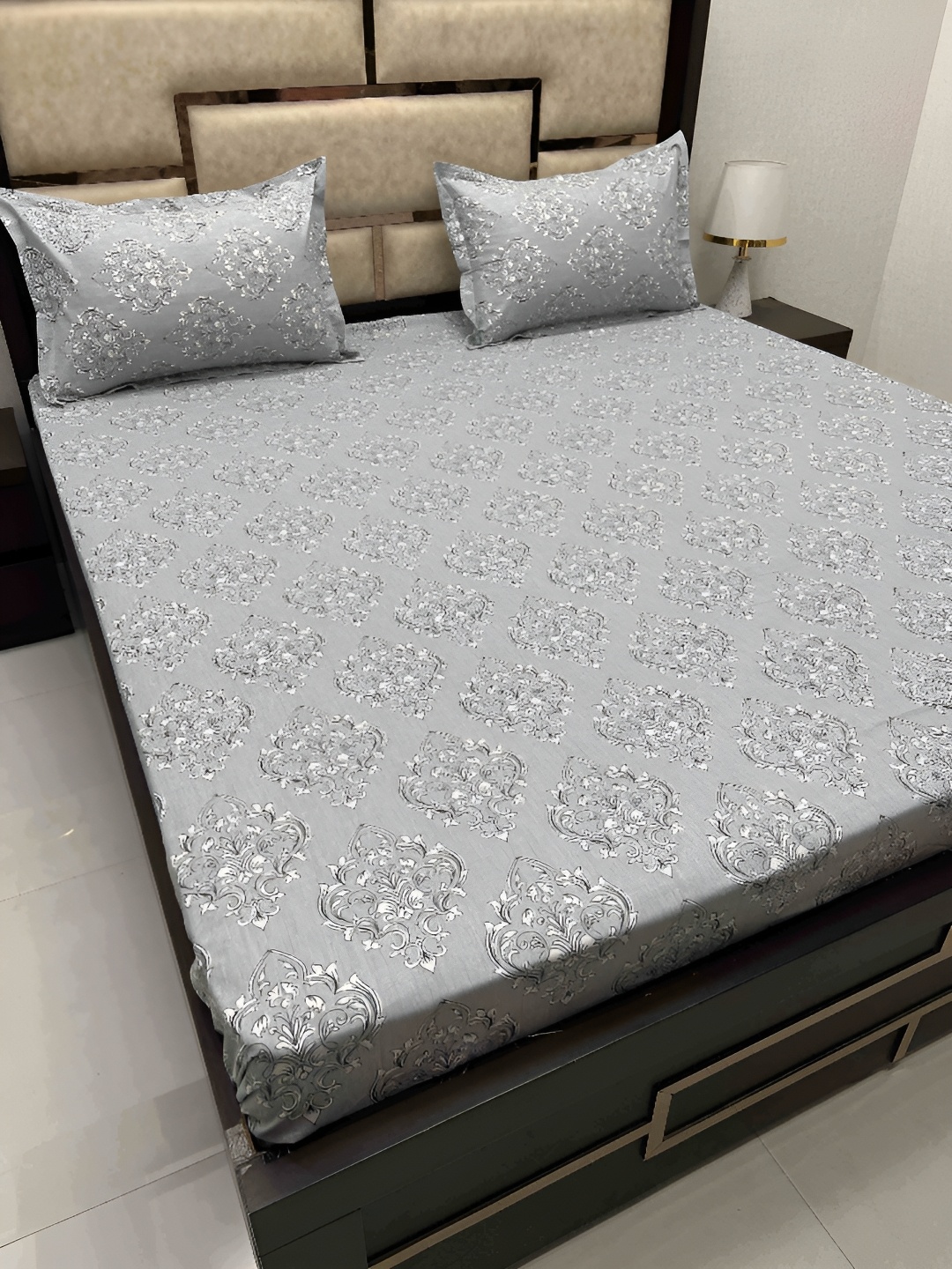 

Pure Decor Grey & White Ethnic Motifs Cotton 380 TC King Bedsheet with 2 Pillow Covers