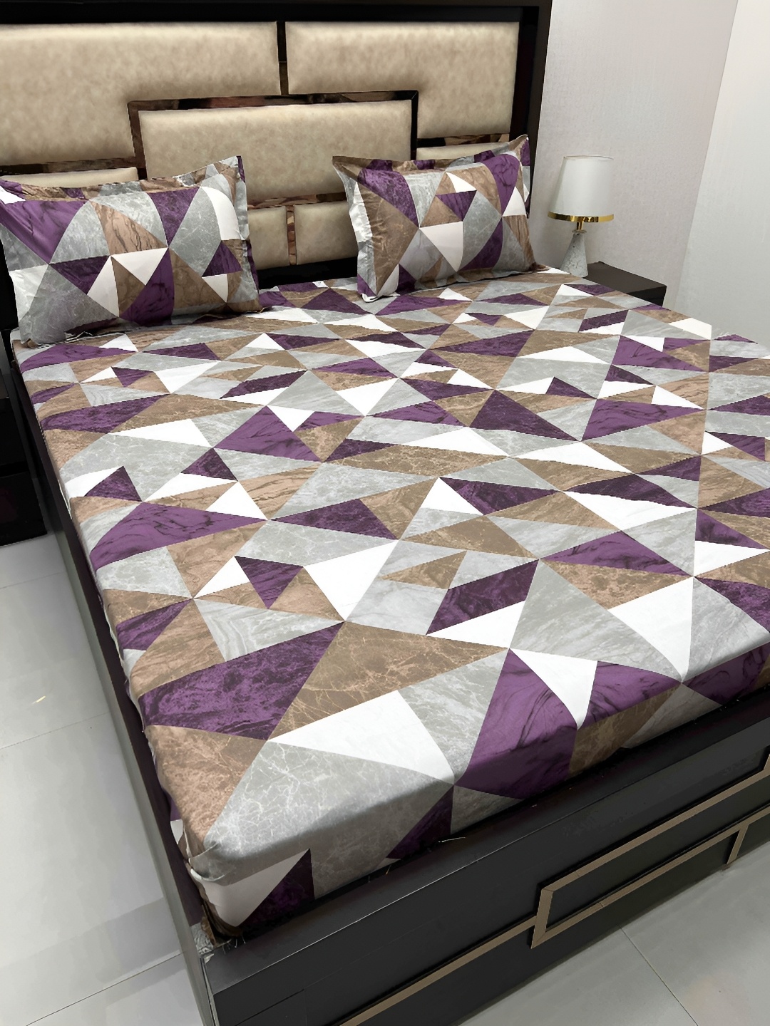 

Pure Decor Brown & Purple Geometric Cotton King Bedsheet with 2 Pillow Covers