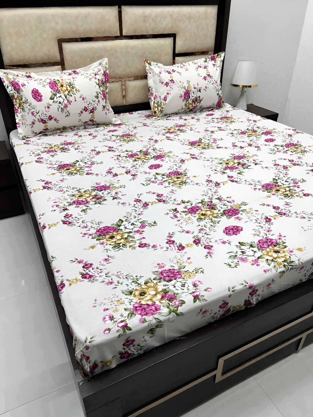 

Pure Decor Grey & Purple Floral Cotton 380 TC King Bedsheet with 2 Pillow Covers