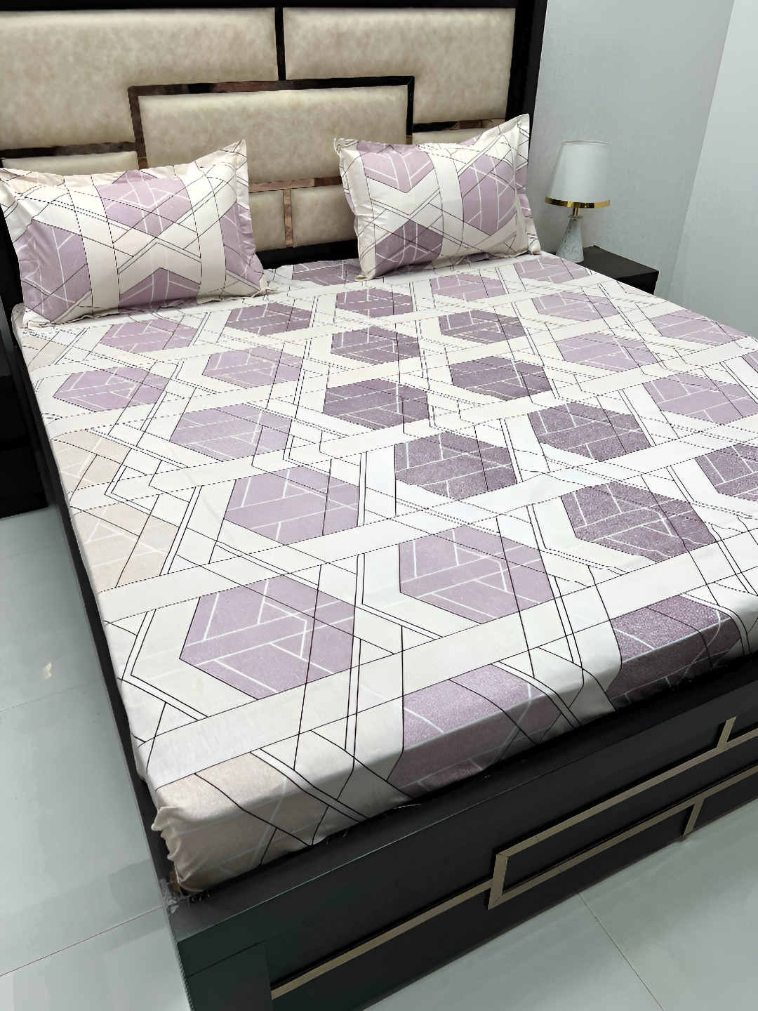

Pure Decor Purple & CreamColoured 380TC Geometric Cotton King Bedsheet with 2 PillowCovers