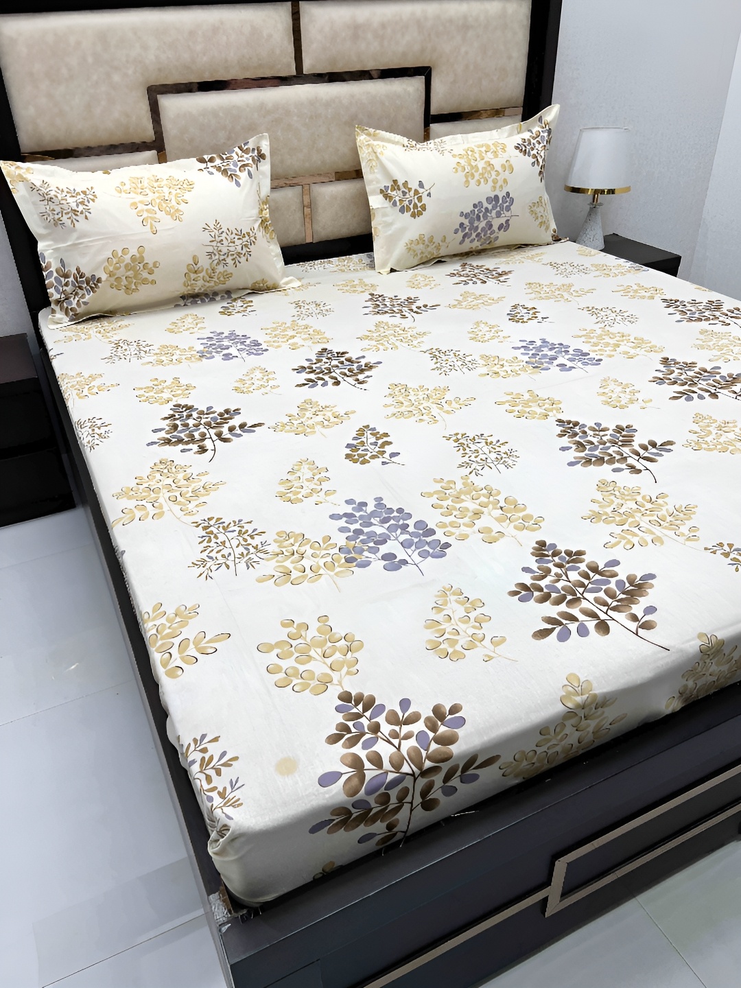 

Pure Decor Cream & Blue Floral Cotton King Bedsheet with 2 Pillow Covers