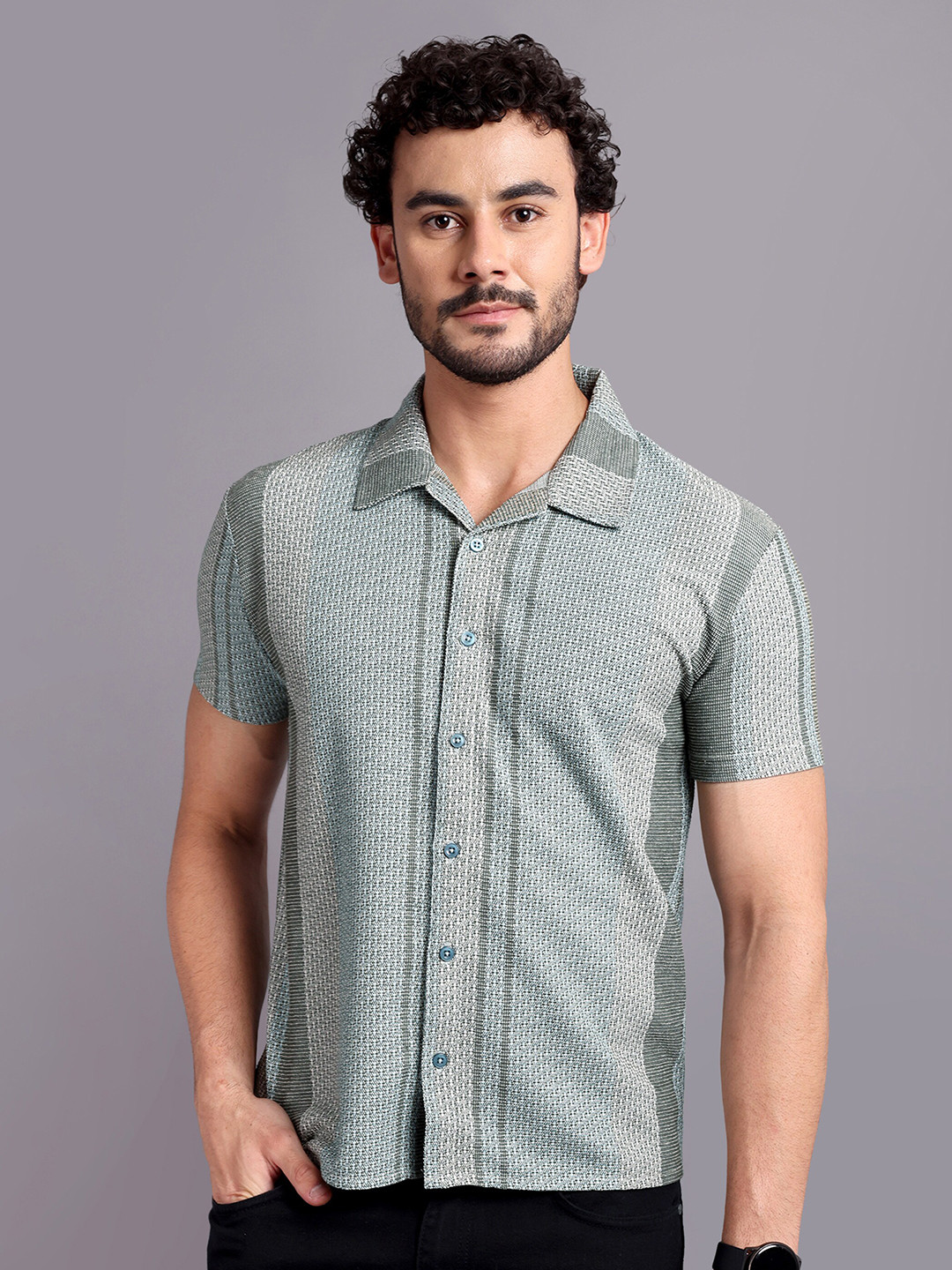 

REPRISE Muscle Slim Fit Spread Collar Micro Checks Opaque Checked cotton Casual Shirt, Green