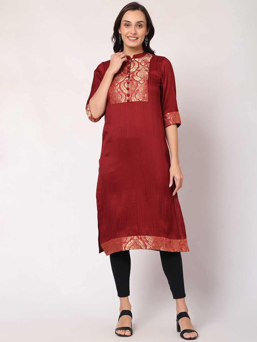 

GOCHIKKO Woven Design Yoke Design Kurta, Maroon