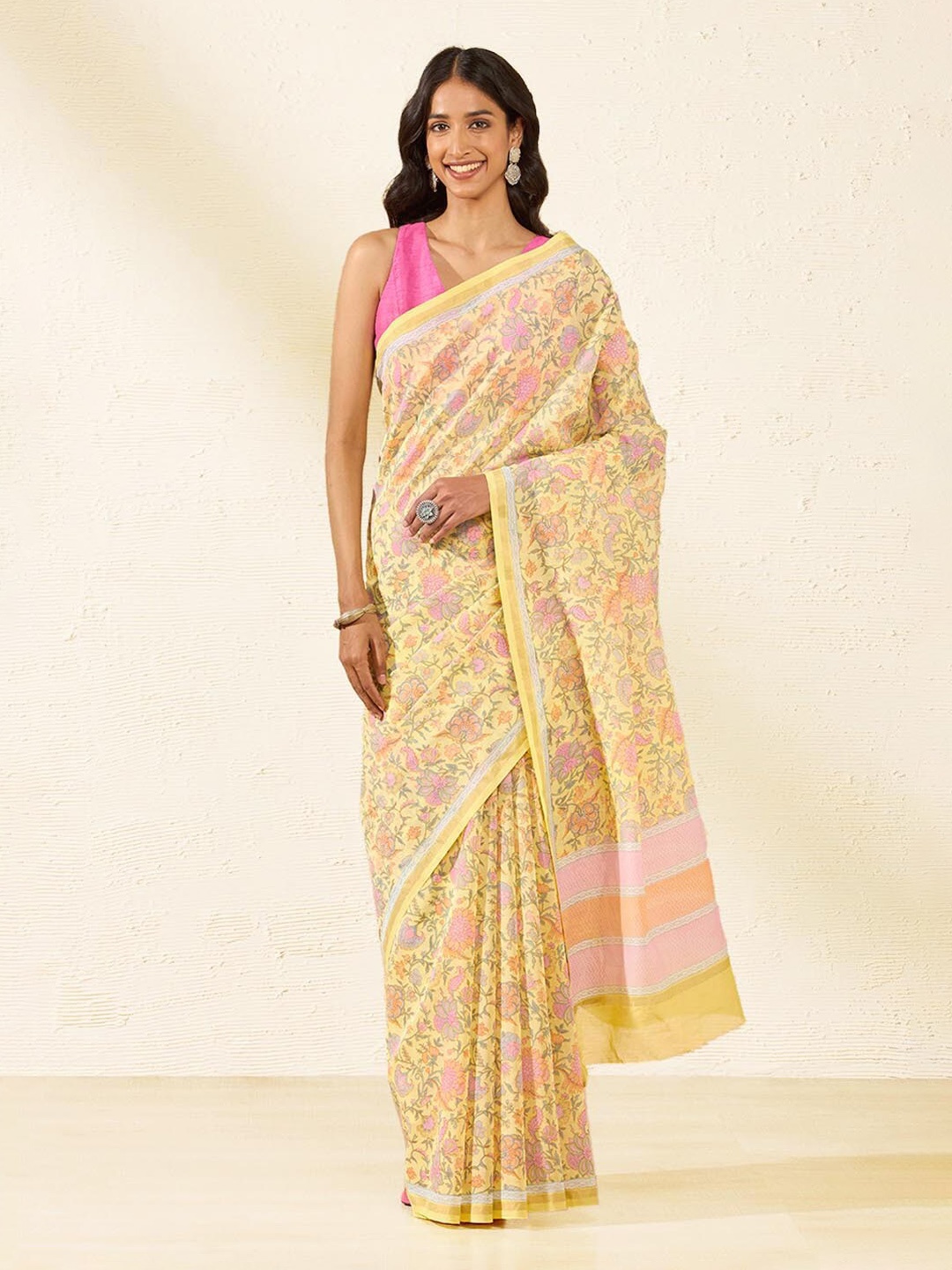 

Taneira Floral Silk Cotton Saree, Yellow