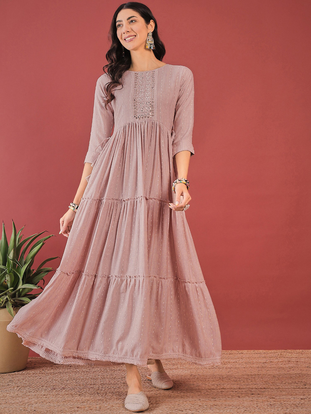 

Anouk Mauve Pleated Embroidered Maxi Dress