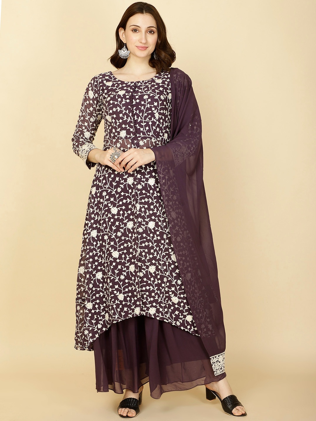 

Meena Bazaar Floral Embroidered Regular Thread Work Kurta With Trousers & Dupatta, Purple