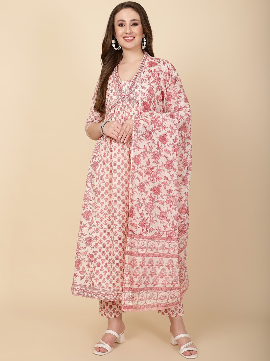 

Meena Bazaar Floral Printed Anarkali Kurta with Trousers & With Dupatta, Pink