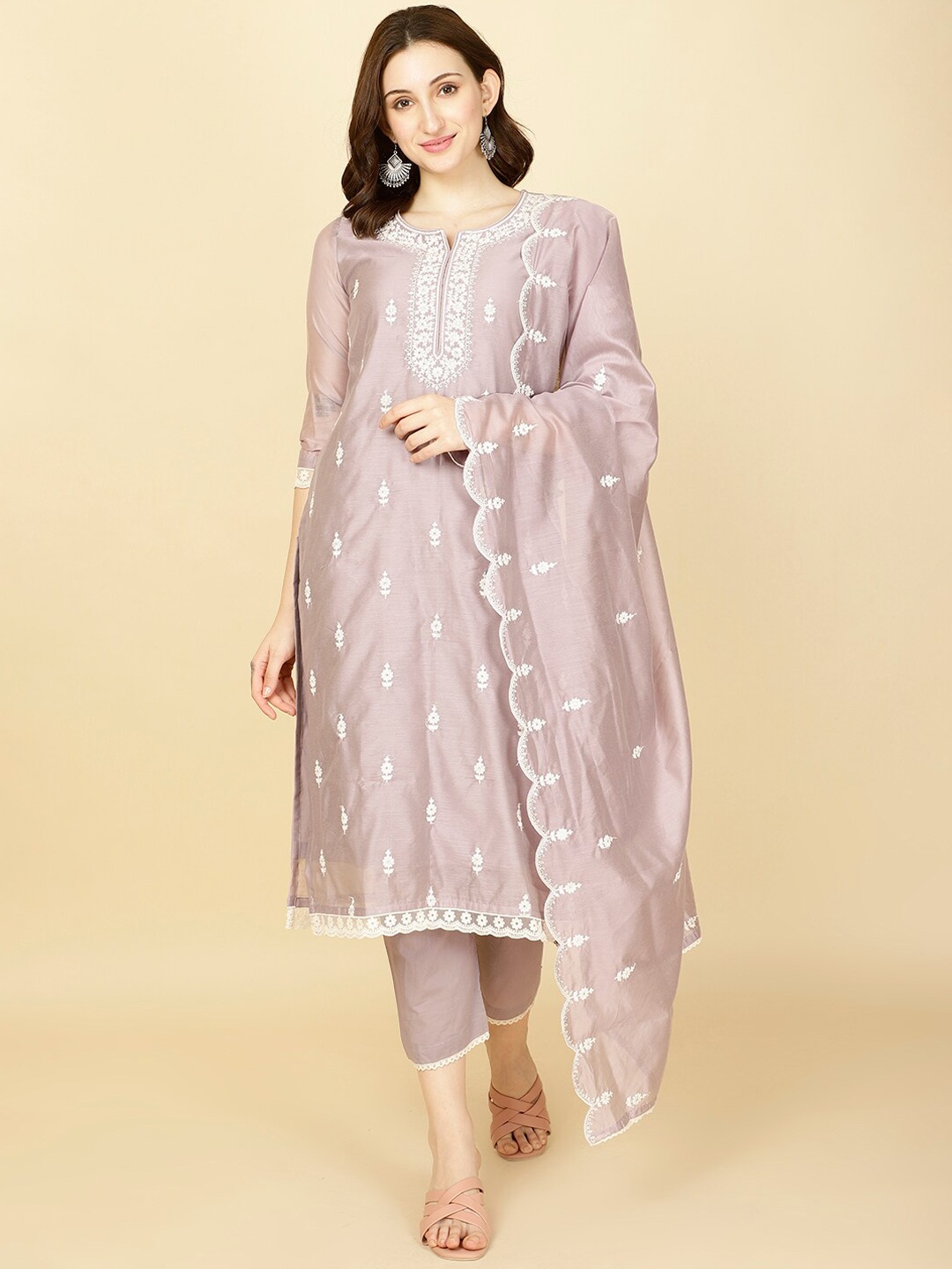 

Meena Bazaar Ethnic Motifs Embroidered Regular Thread Work Kurta with Trousers & Dupatta, Purple