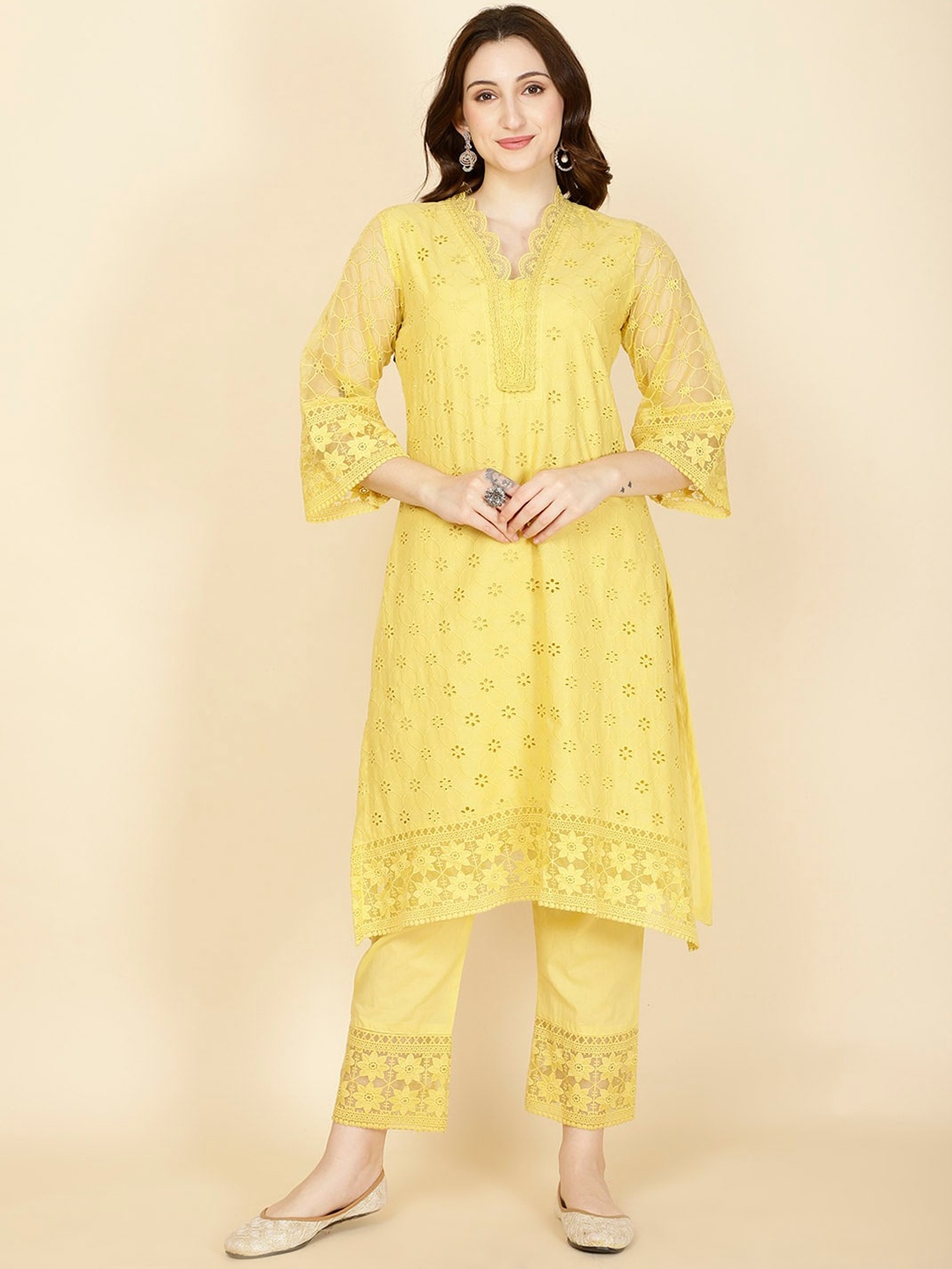 

Meena Bazaar Floral Embroidered V-Neck Thread Work Straight Kurta With Trousers, Yellow