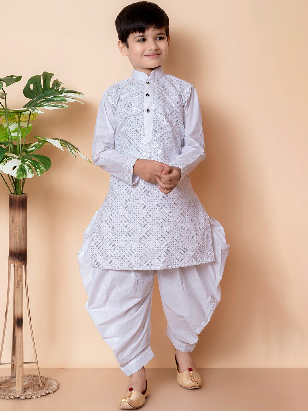 

BAESD Boys Embroidered Regular Sequinned Kurta & Patiala, White