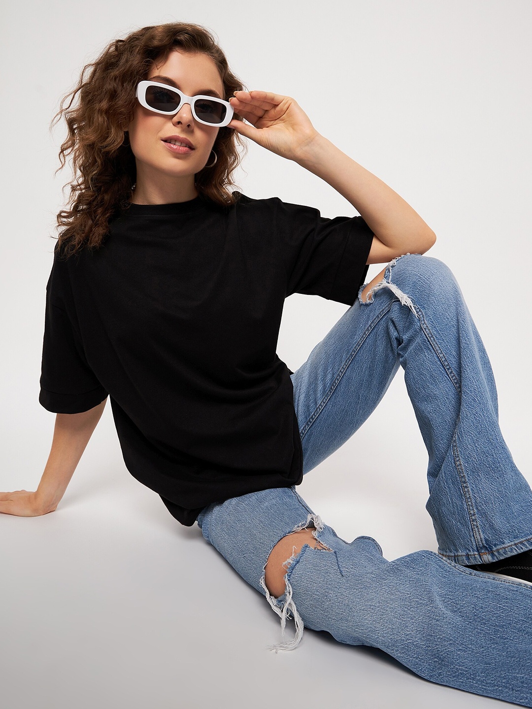 

Skidlers Drop-Shoulder Sleeves Oversized Cotton T-shirt, Black