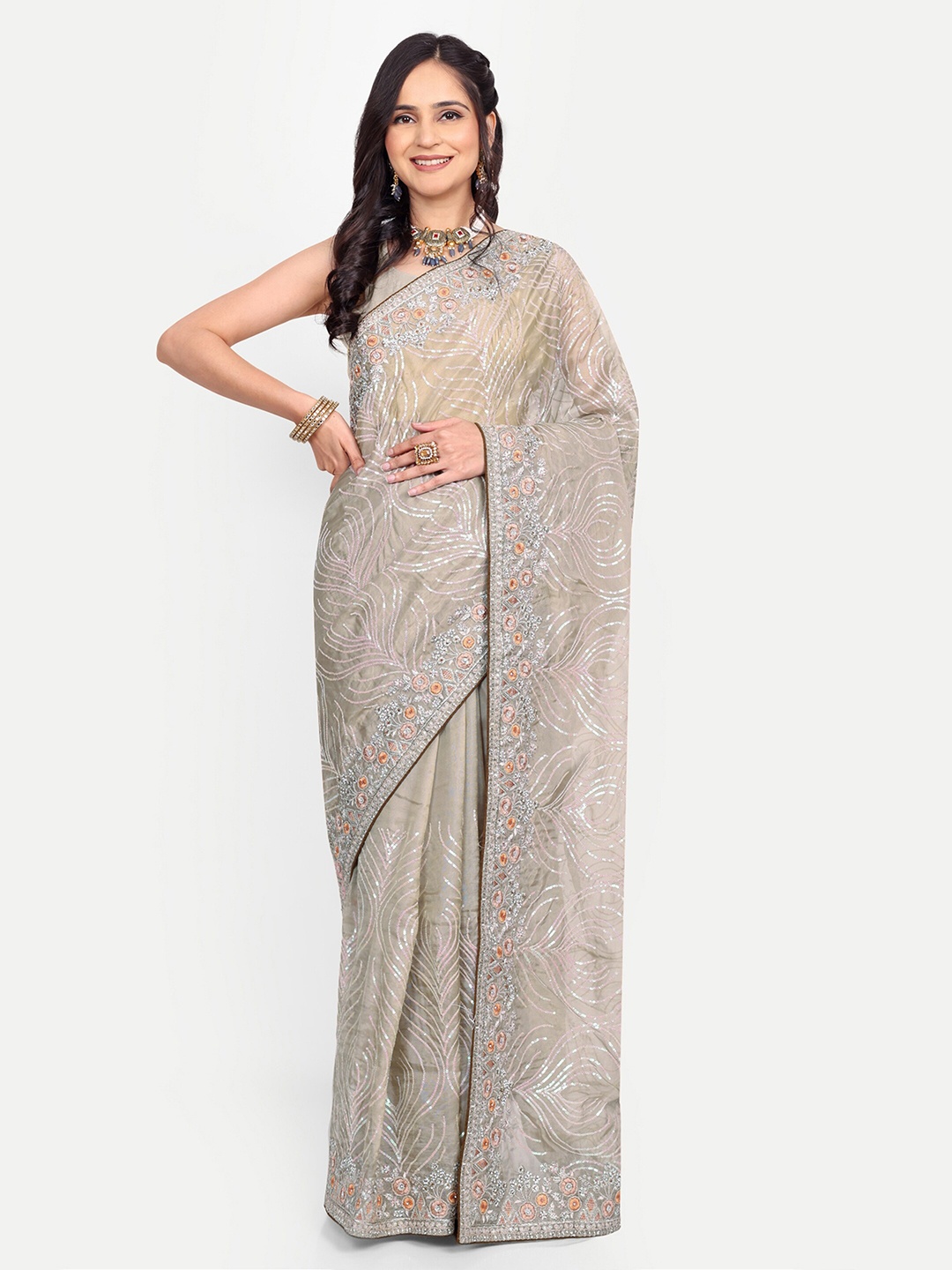 

KALINDI Sequinned Embellished Organza Tussar Saree, Grey