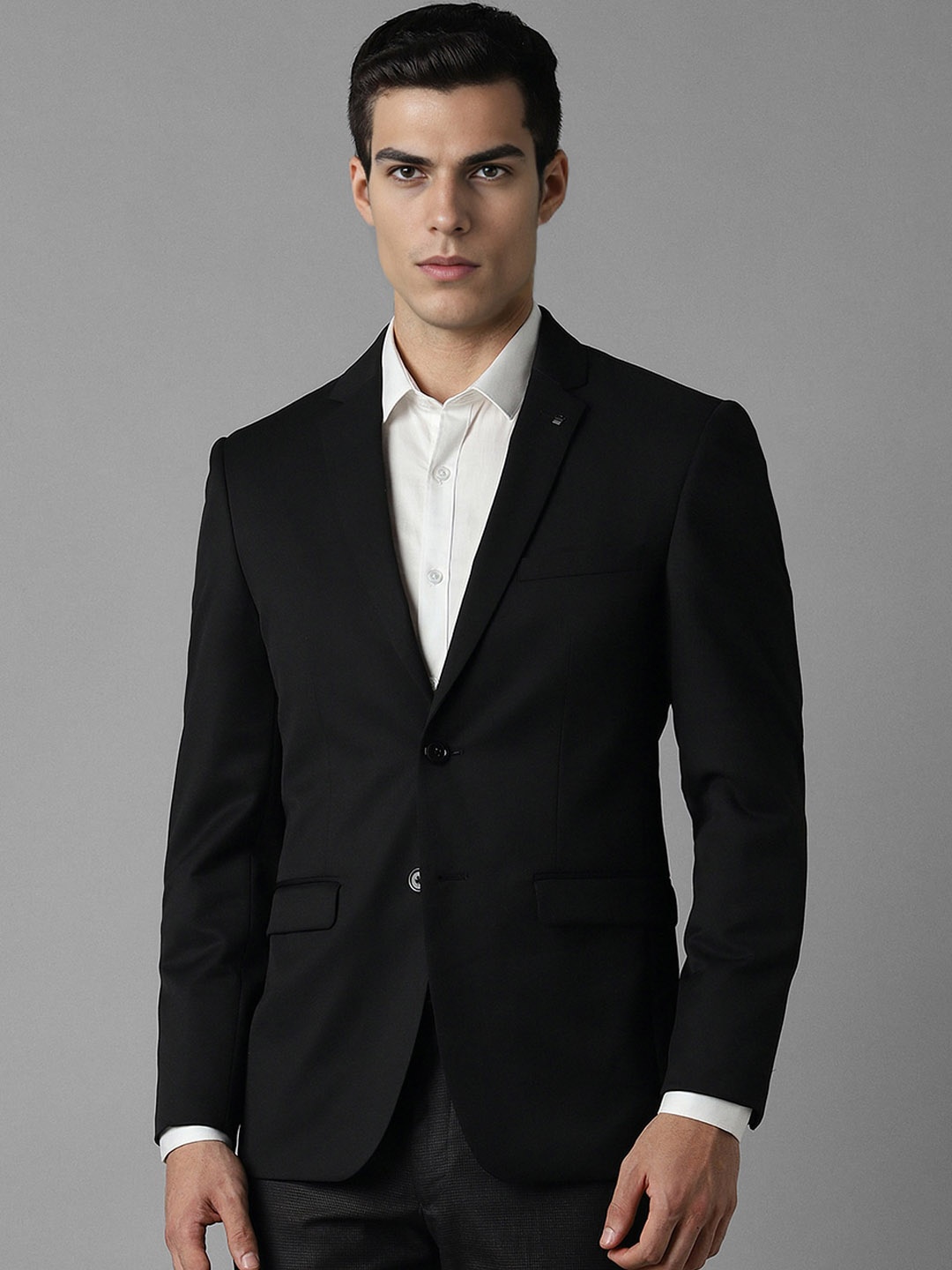 

Louis Philippe Men Slim-Fit Single Breasted Blazer, Black