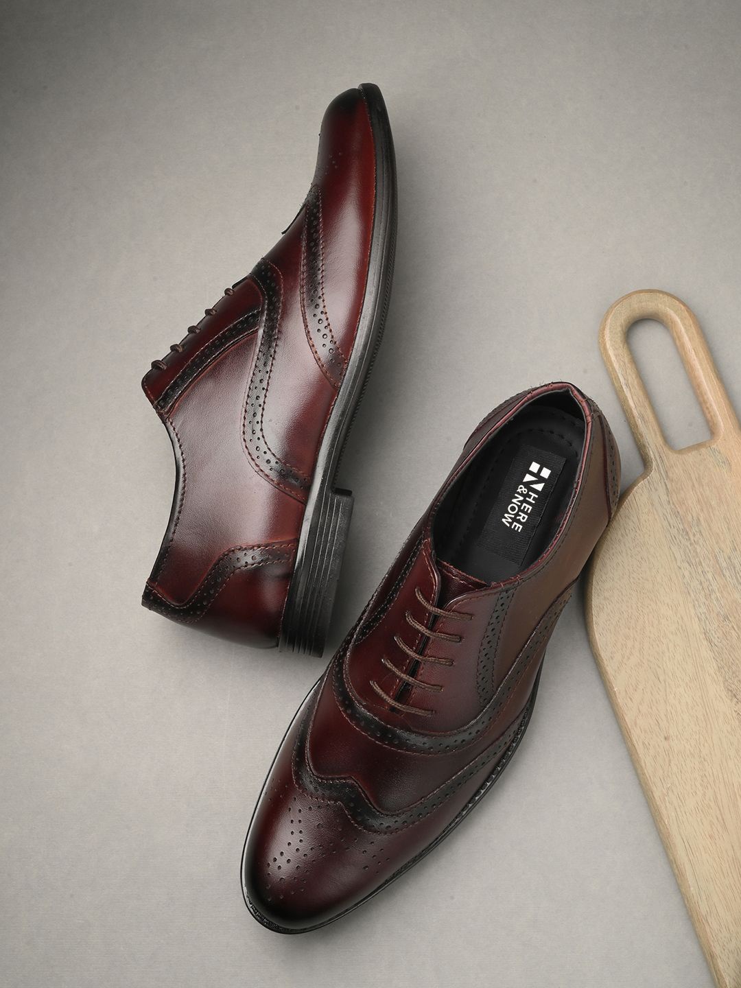 

HERE&NOW Men Textured Formal Brogues, Brown