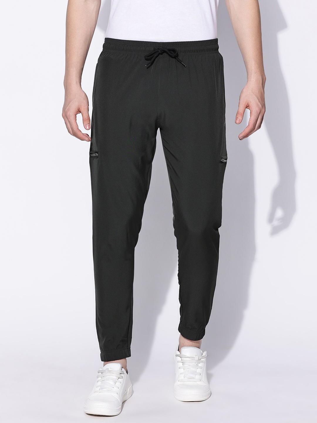 

BLUE TYGA Men Travel Joggers With Aerotrek, Olive