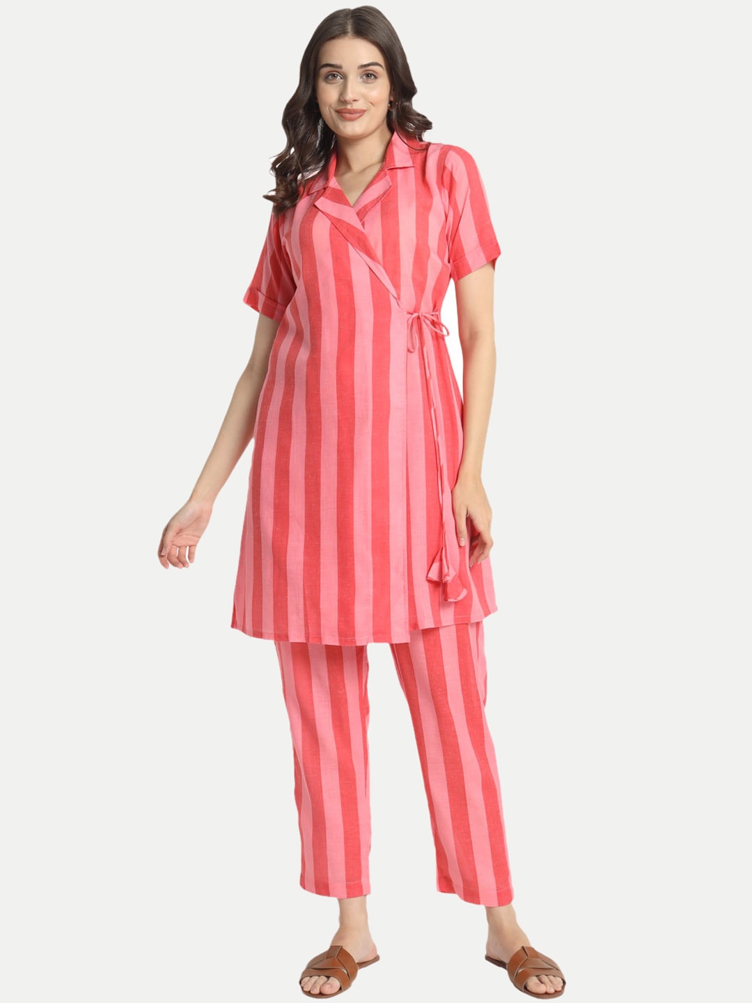 

FABNEST Striped Shirt Collar Angrakha Kurta With Pyjamas, Pink