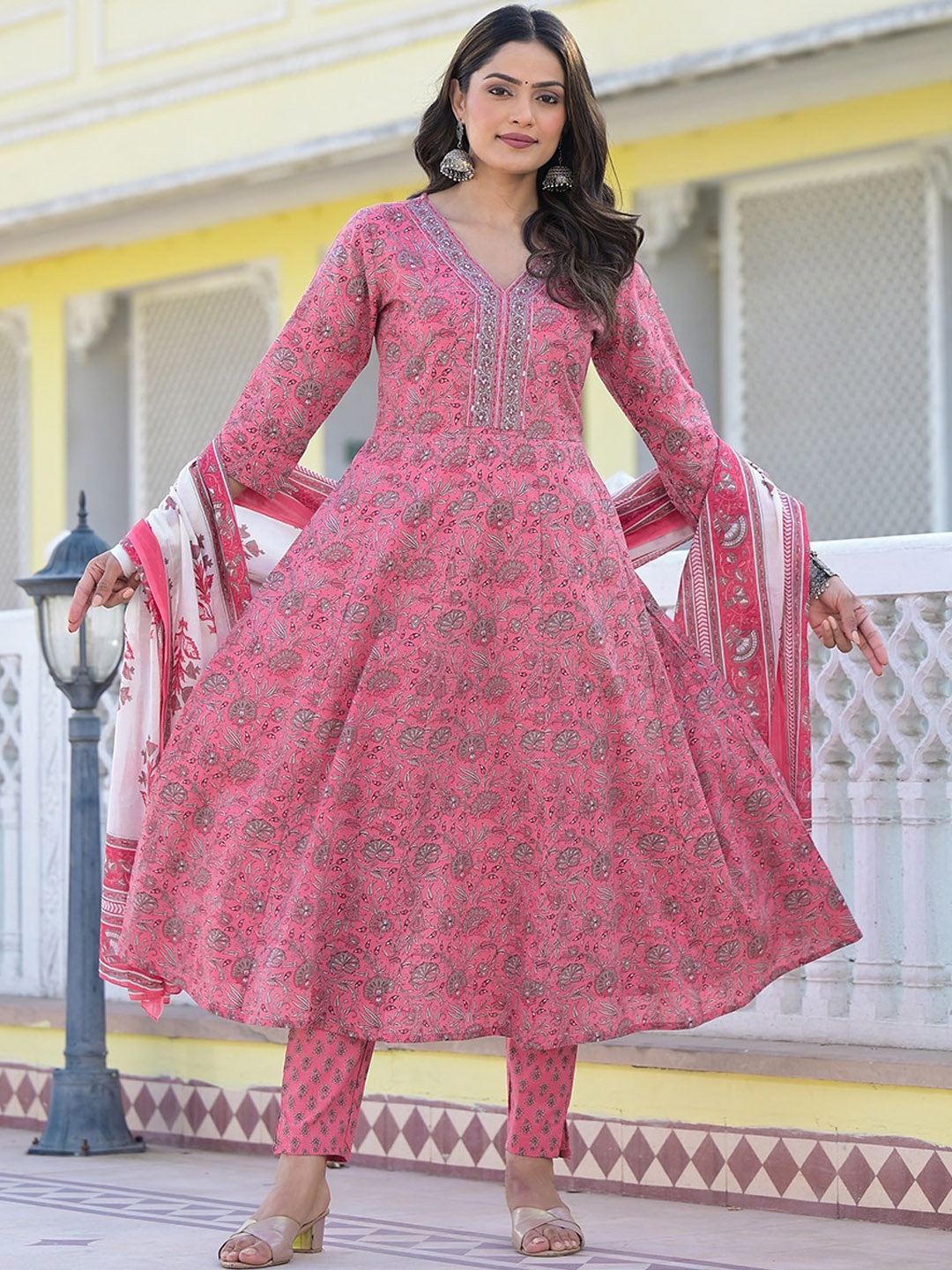 

Yufta Floral Printed Pure Cotton Anarkali Kurta with Trouser & Dupatta, Pink