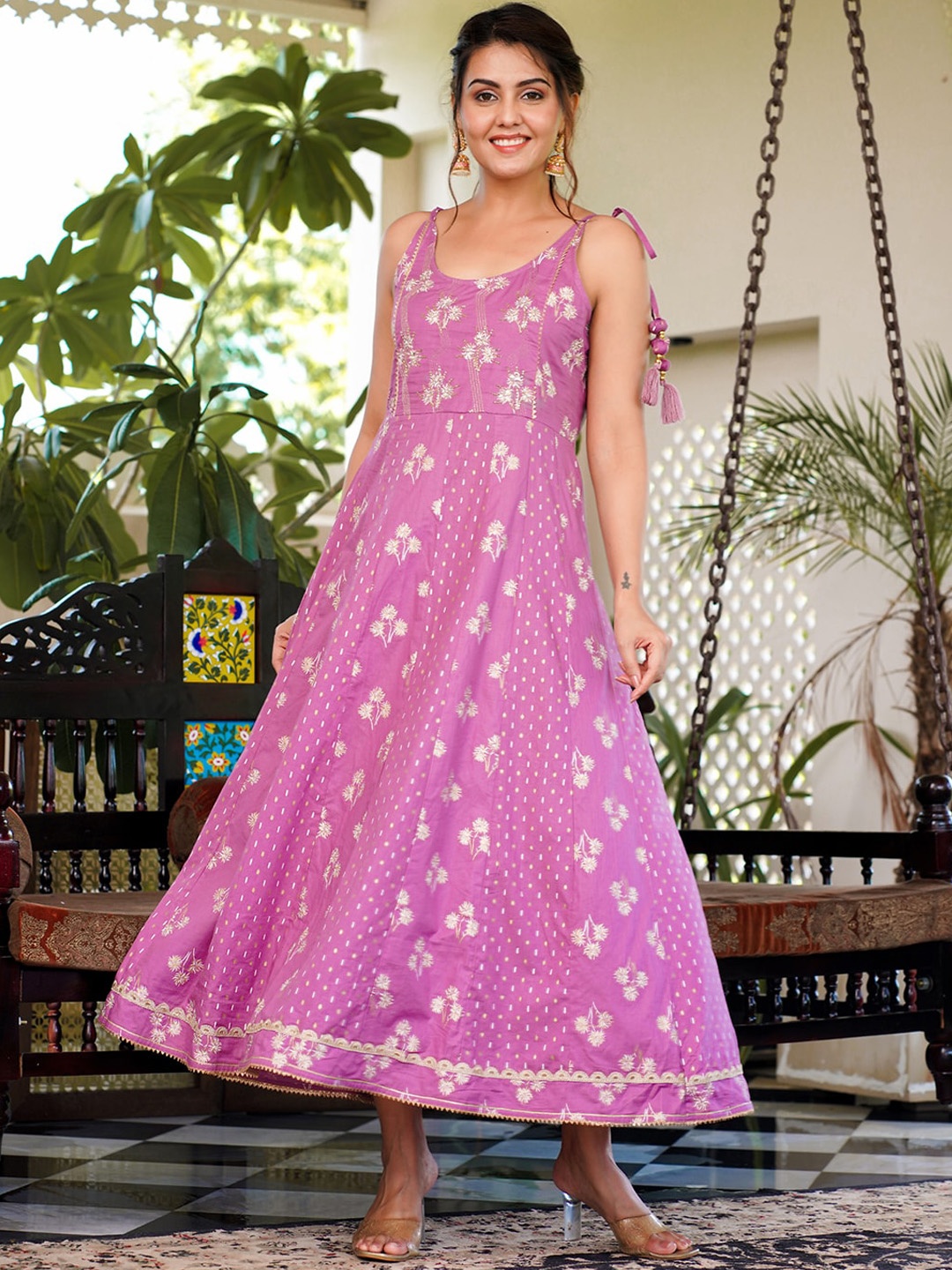 

Yufta Floral Printed Round Neck Shoulder Straps Sleeves Cotton Anarkali Kurta, Purple