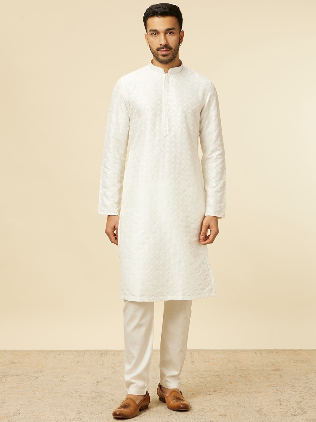 

Manyavar Geometric Embroidered Thread Work Kurta with Pyjamas, White