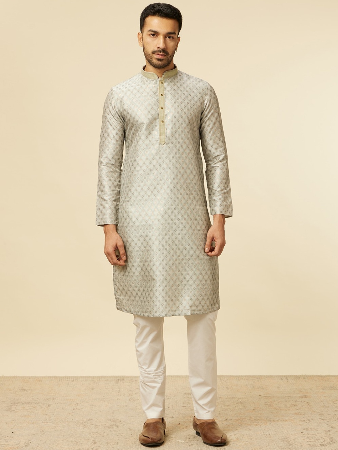 

Manyavar Geometric Woven Design Kurta with Pyjamas, Green