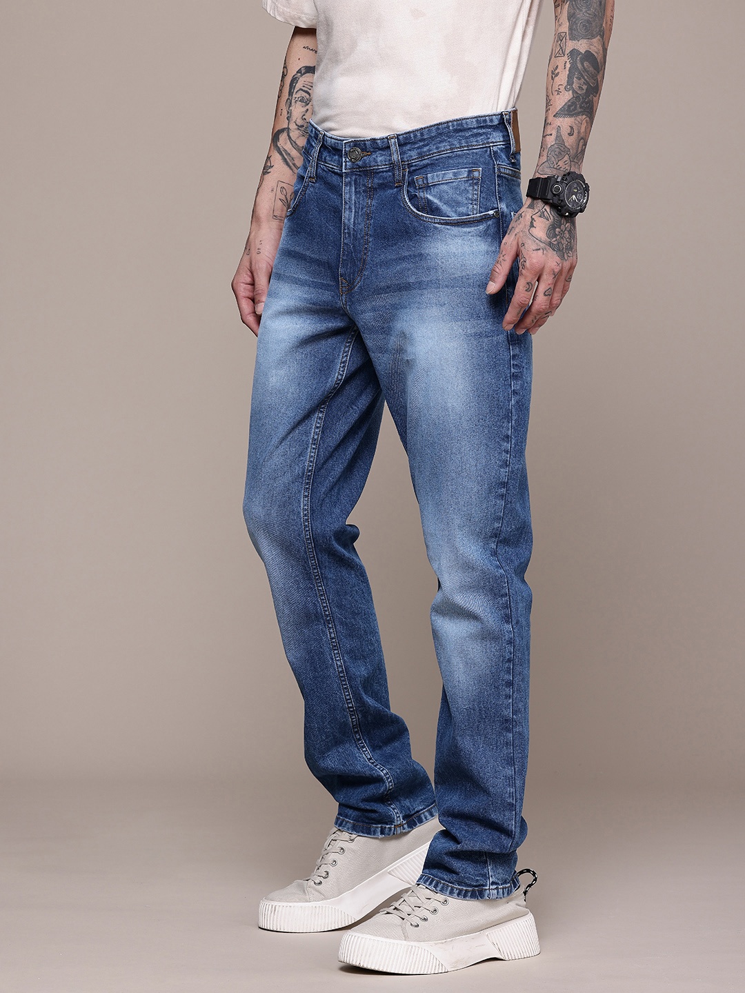 

WROGN Men Straight Fit Heavy Fade Stretchable Jeans, Blue