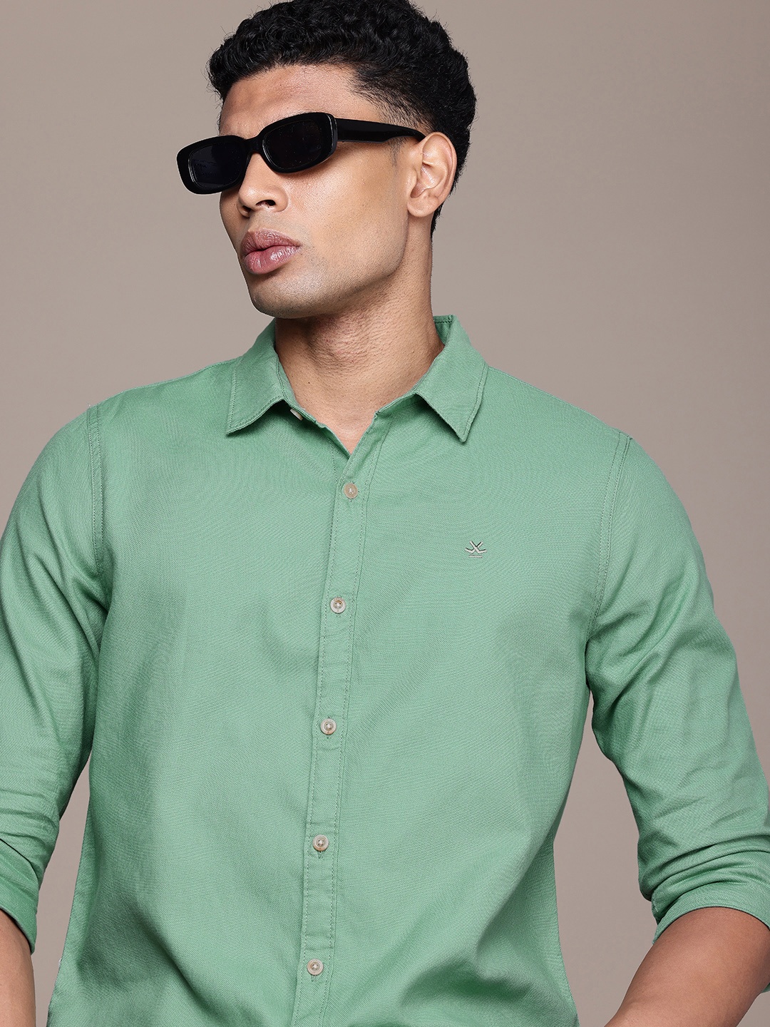 

WROGN Pure Cotton Slim Fit Casual Shirt, Green