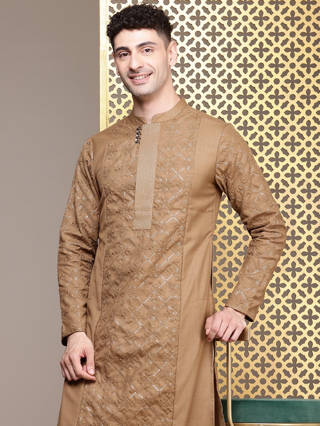 

House of Pataudi Floral Embroidered Mandarin Collar Sequinned Jashn Kurta with Churidar, Brown