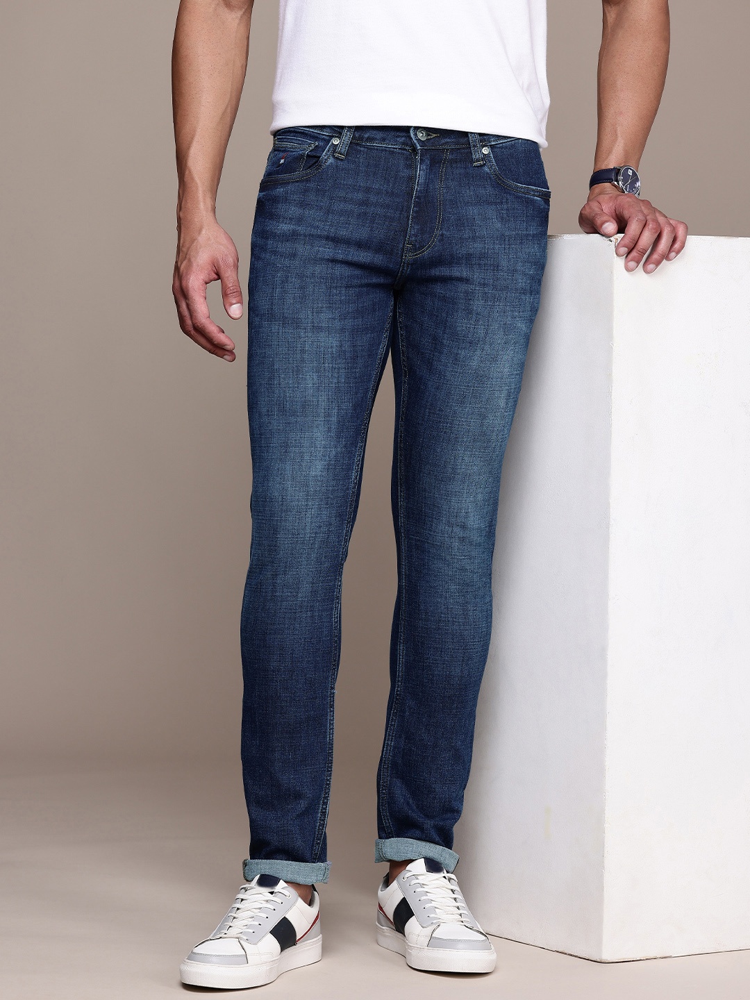 

Nautica Men Slim Fit Light Fade Stretchable Jeans, Blue