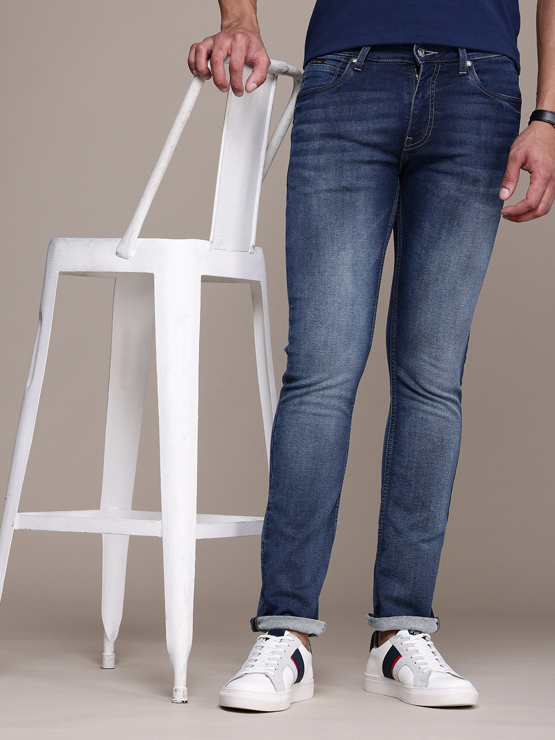 

Nautica Men Straight Fit Heavy Fade Stretchable Jeans, Blue