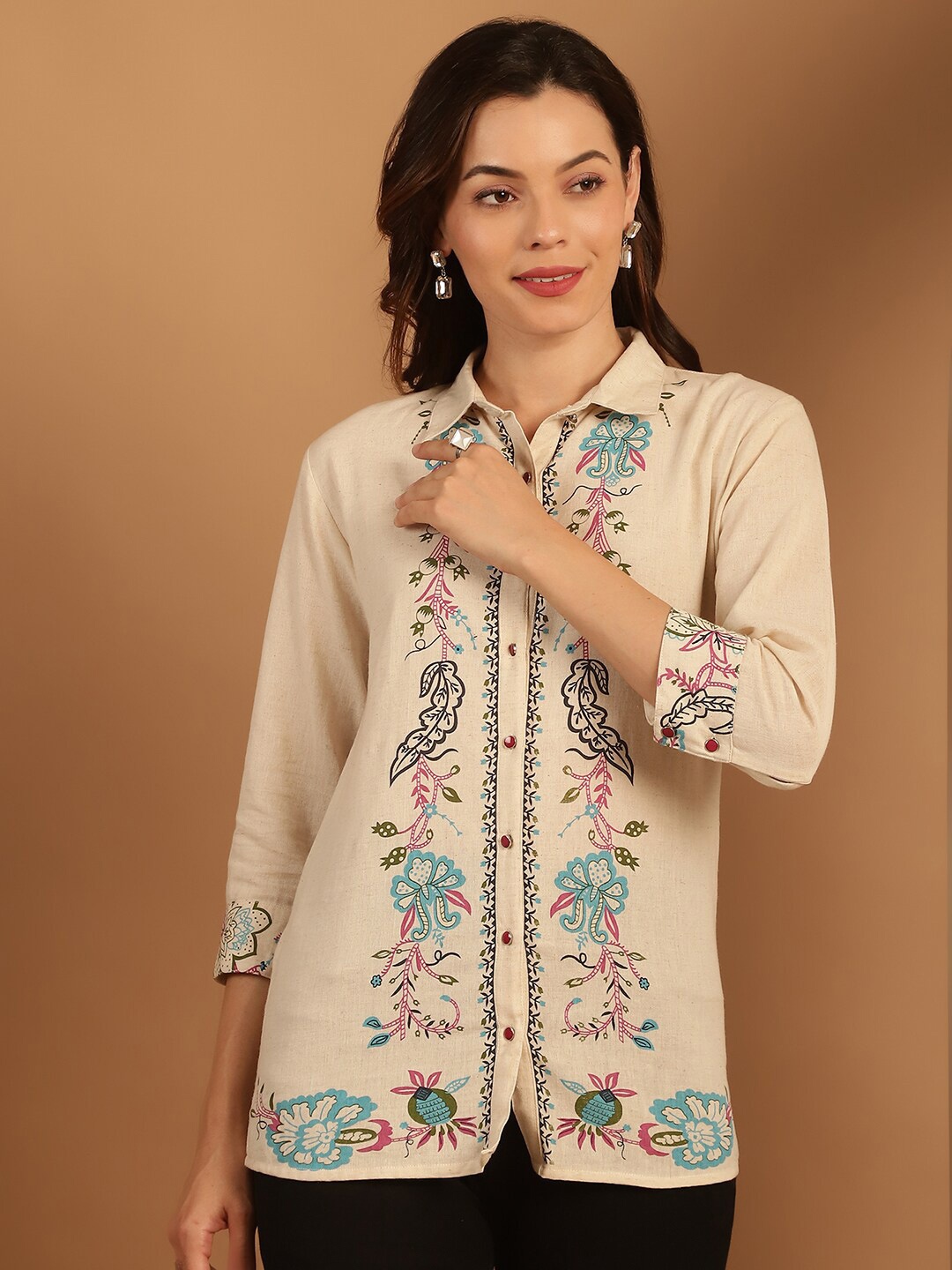 

Tulsattva Classic Floral Printed Opaque Cotton Casual Shirt, Beige