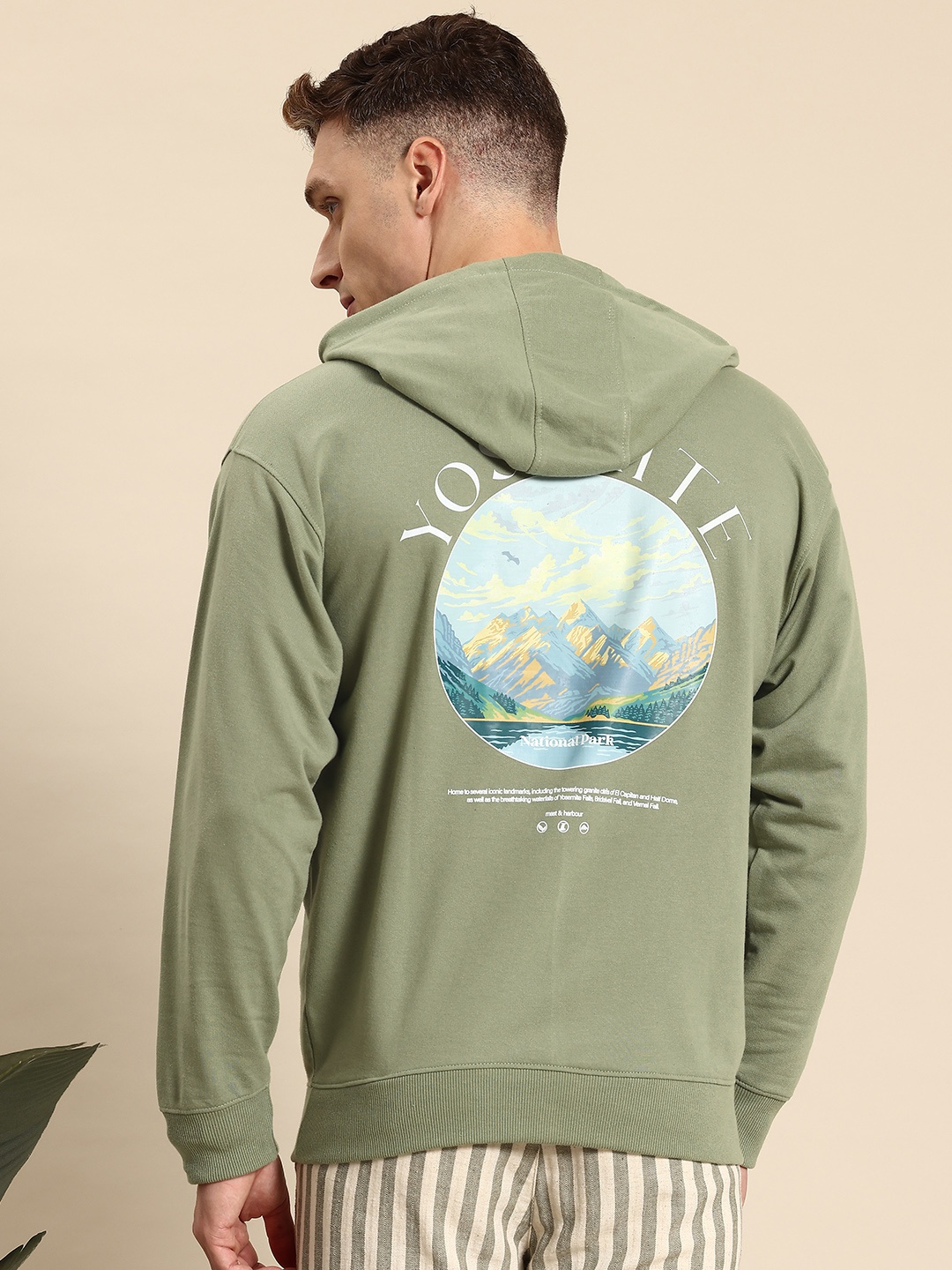 

Mast & Harbour Printed Hooded Sweatshirt, Green