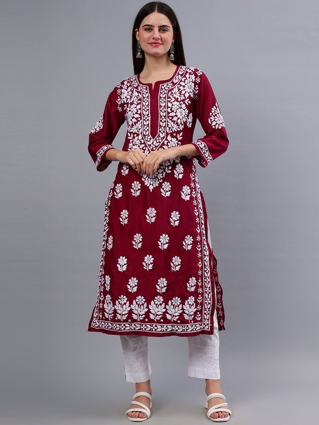 

Seva Chikan Ethnic Motifs Embroidered Chikankari Straight Kurta, Purple
