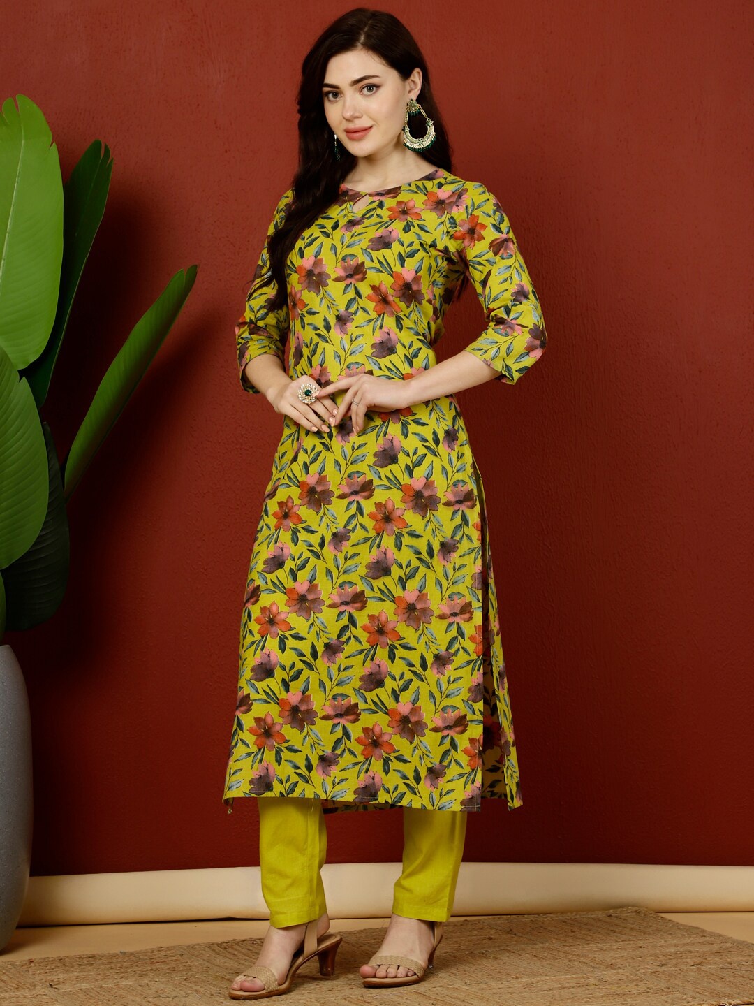 

GULMOHAR JAIPUR Floral Printed Cotton Straight Kurta, Yellow