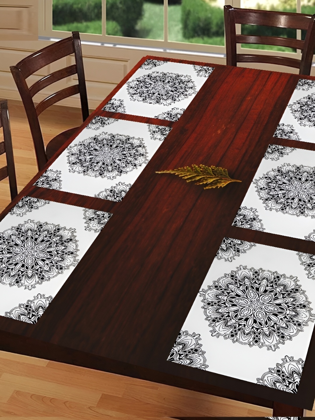 

REVEXO White & Black 6 Pieces Floral Pattern Rectangle Reversible Table Placemats