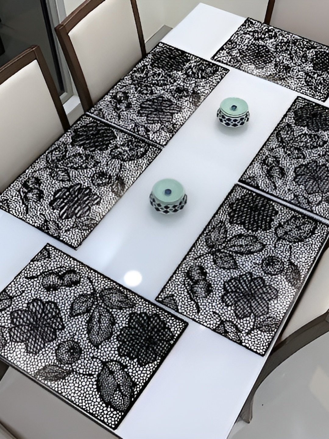 

REVEXO Black & White 6 Pieces Printed Rectangle Table Placemats
