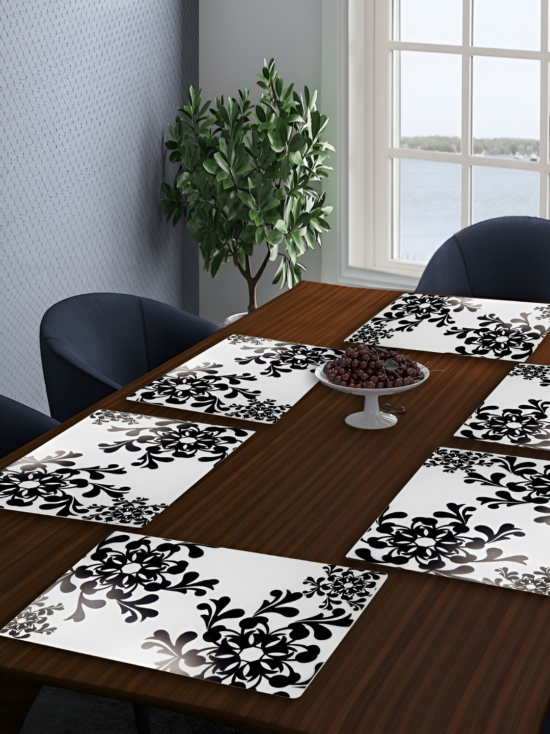 

REVEXO Black & White 6 Pieces Floral Printed Table Placemats