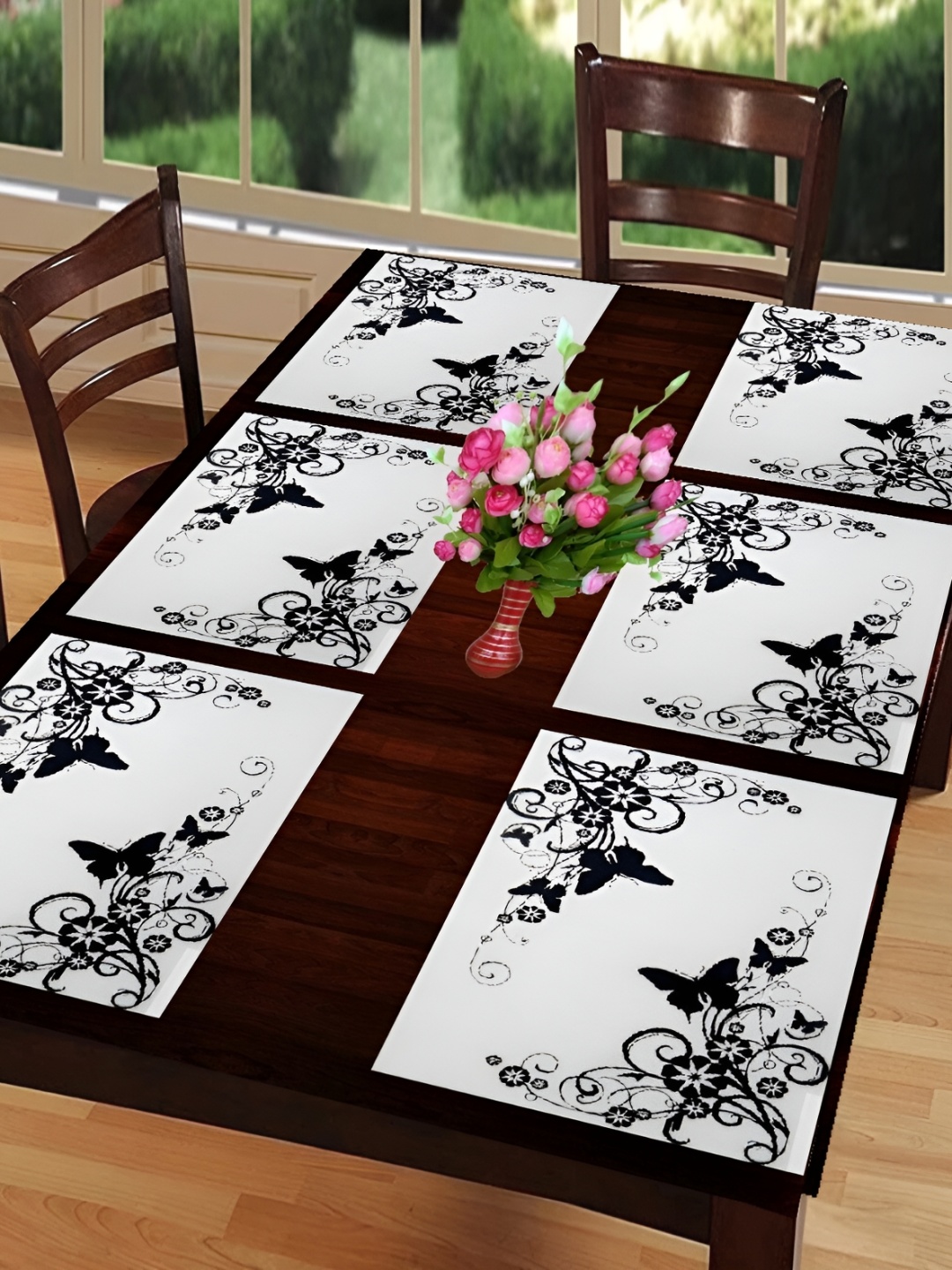 

REVEXO Black & White 6 Pieces Floral Printed Anti-Slip Table Placemats