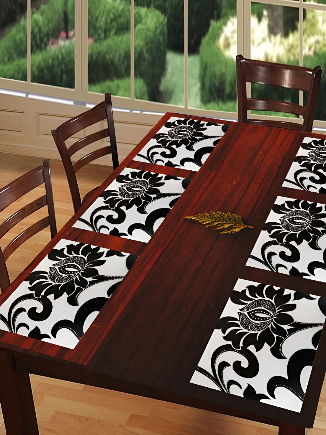 

REVEXO Black & Blue 6 Pieces Printed Anti-Slip Table Placemats