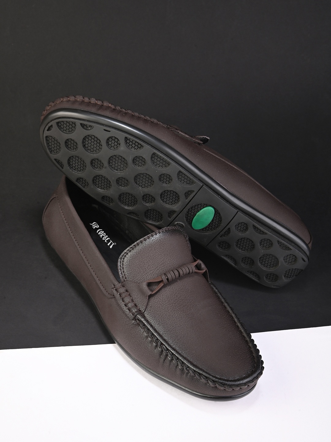 

Sir Corbett Men Round Toe Loafers, Brown