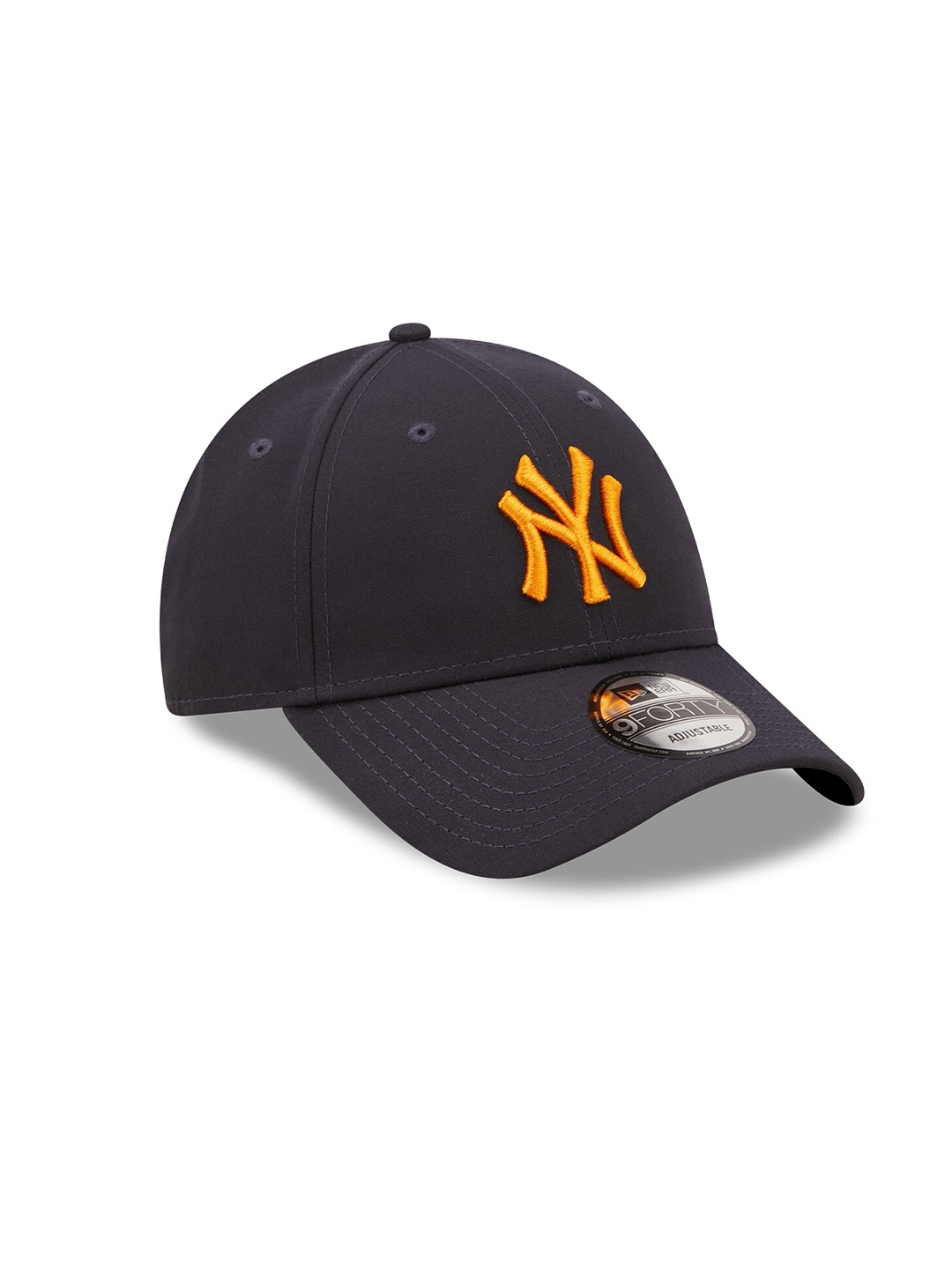 

New Era Unisex New York Yankees Repreve 9FORTY Adjustable Cap, Navy blue