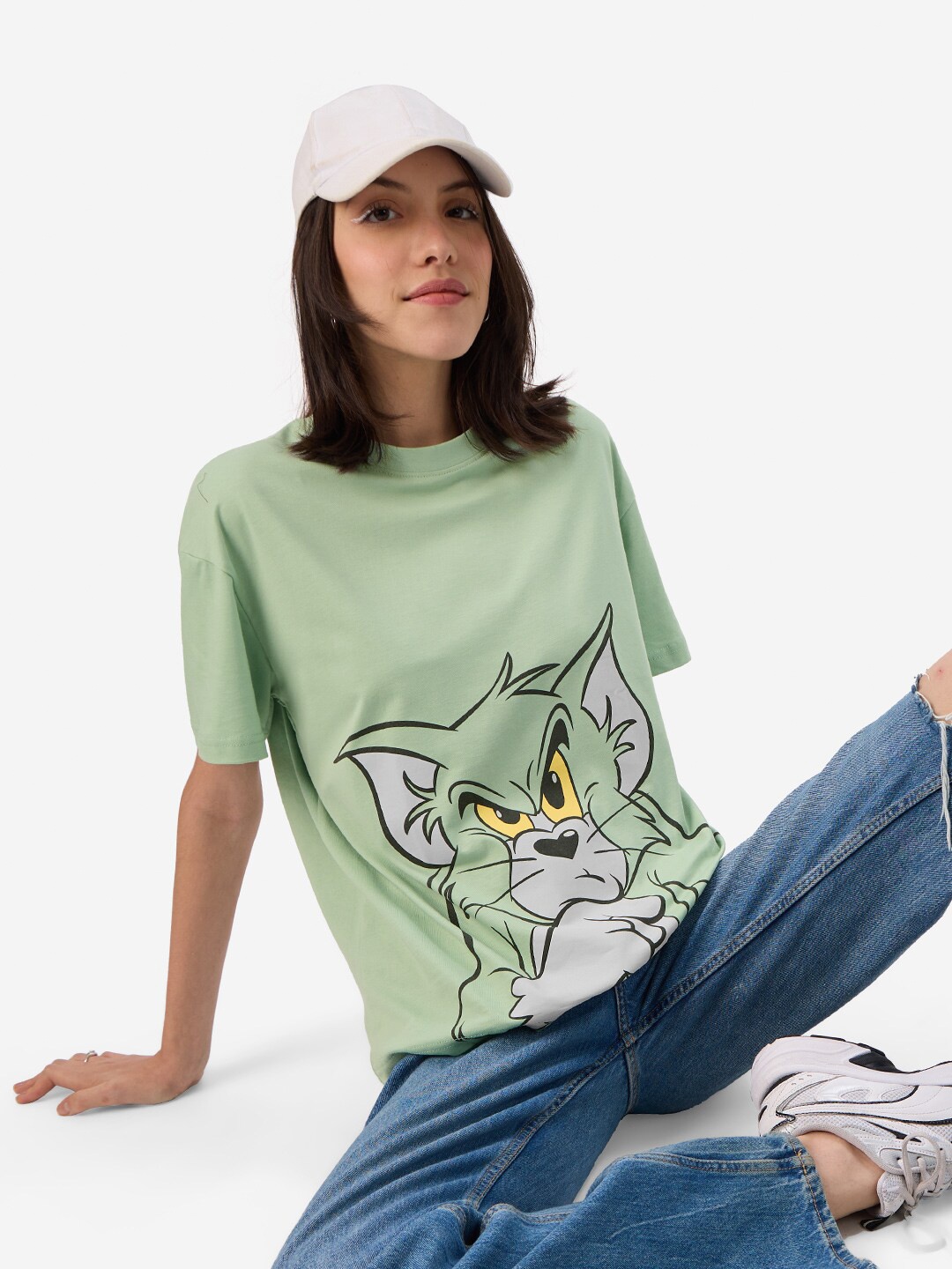 

The Souled Store Round Neck Drop Shoulder Graphic Printed Oversized Cotton T-shirt, Green