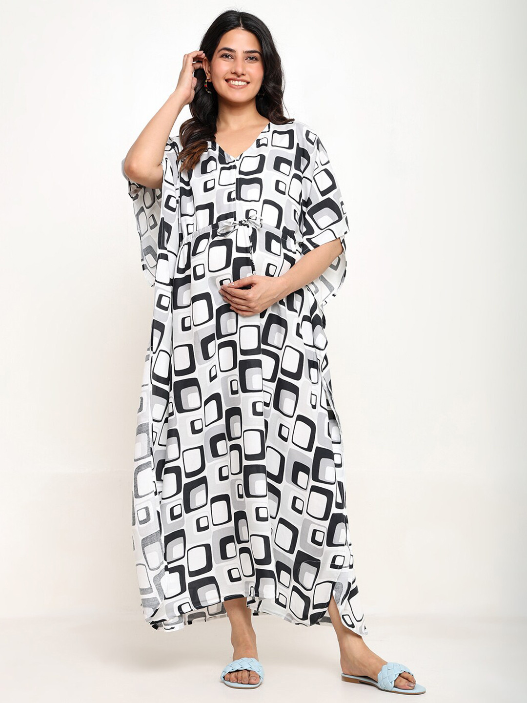 

CRAFTBAZAR Print Slit Sleeve Maternity Maxi Dress, White