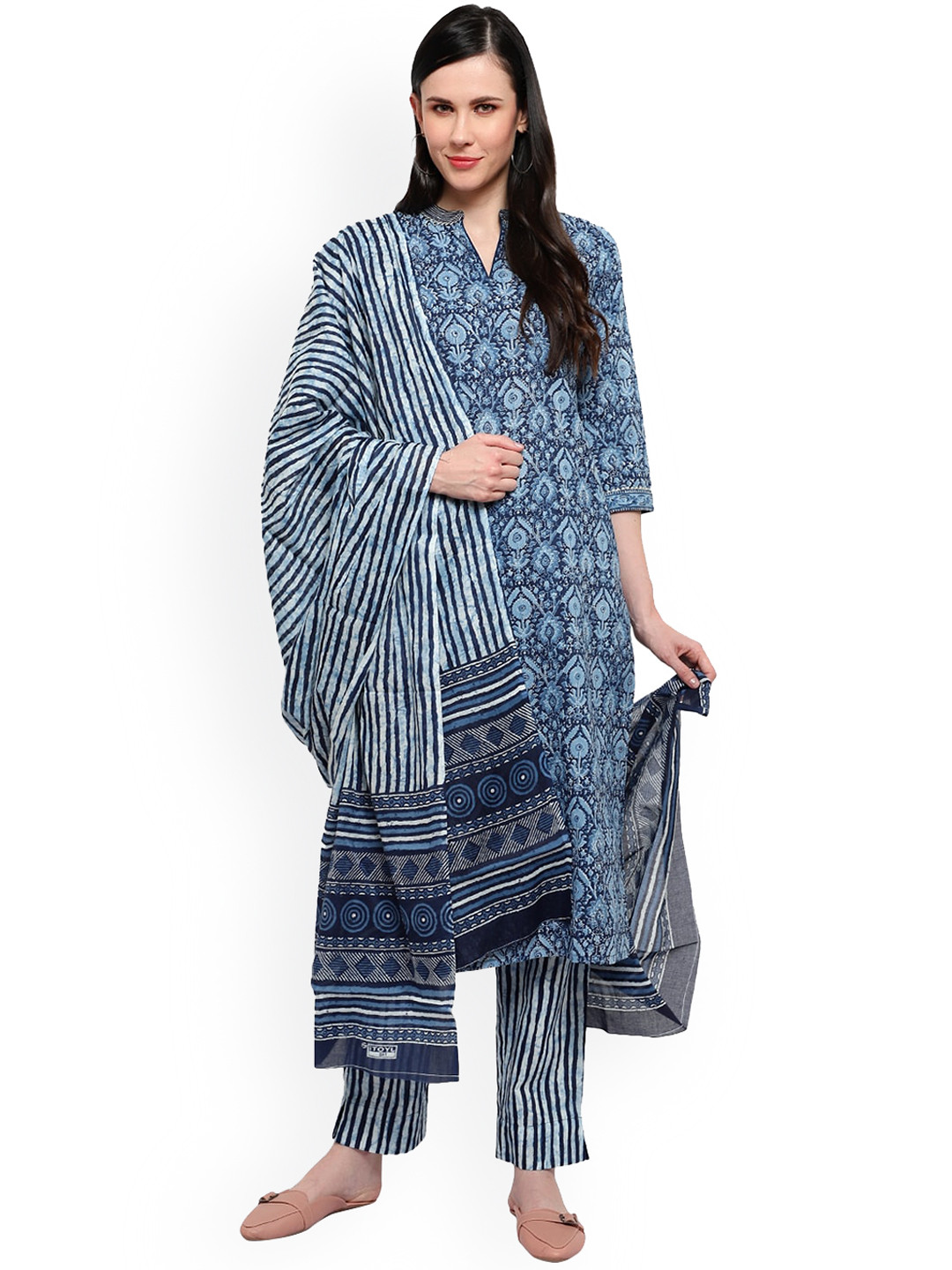 

Alakh Creation Floral Printed Regular Pure Cotton Kurta With Trousers & Dupatta, Navy blue