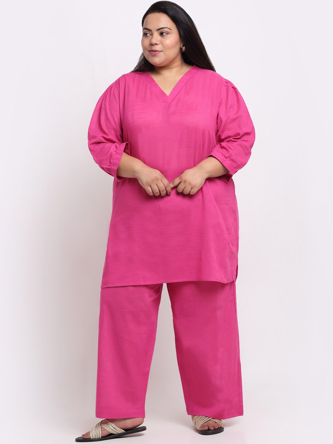 

sindrellastorie Straight V-Neck Three-Quarter Sleeves Kurta With Palazzo, Magenta