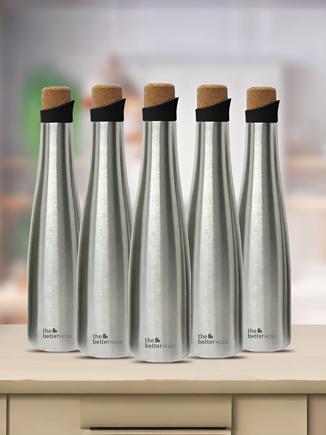 

The Better Home Silver-Toned 5 Pcs Stainless Steel Water Bottle 750 ml