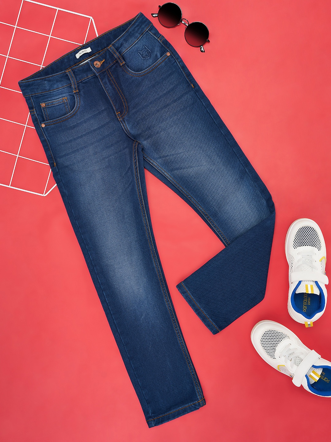 

Pantaloons Junior Boys Slim Fit Clean Look Heavy Fade Jeans, Blue