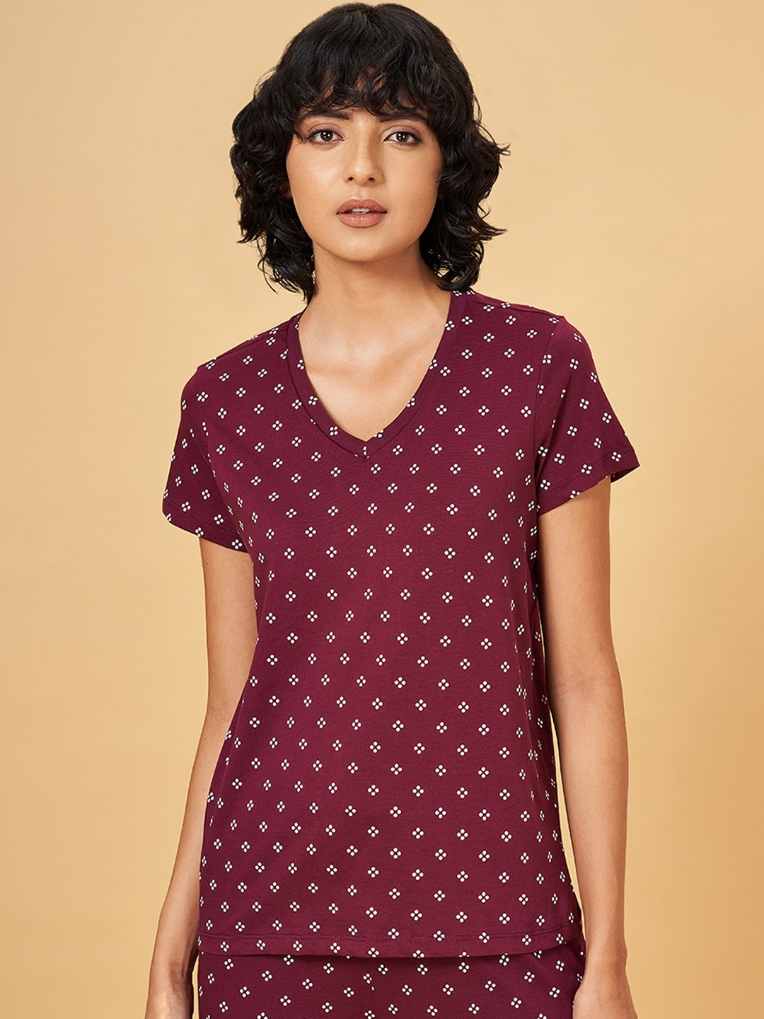 

Dreamz by Pantaloons Printed V-Neck Pure Cotton Lounge T-shirt, Burgundy