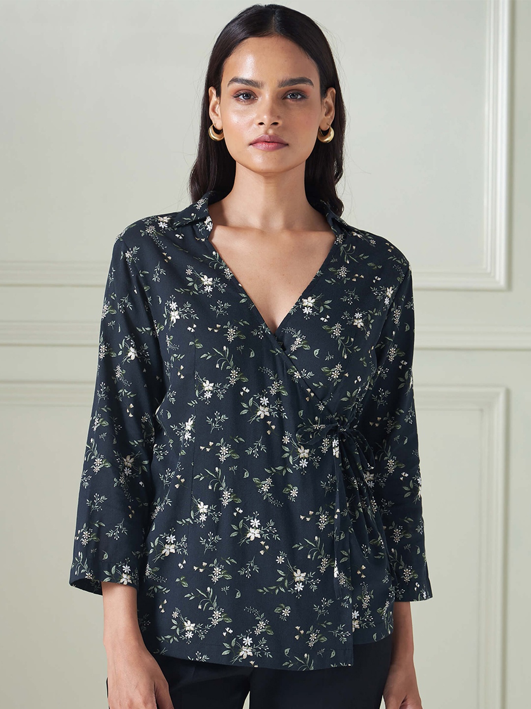 

SALT ATTIRE Floral Printed V-Neck Wrap Top, Black