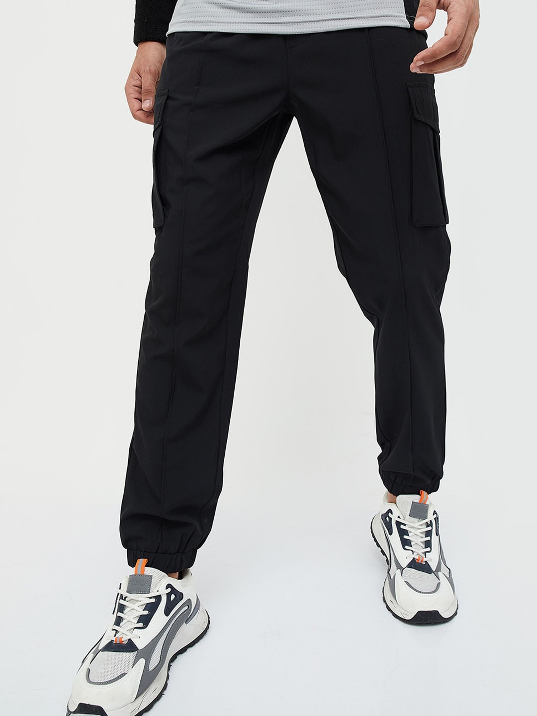 

Kappa Men Mid Rise Joggers, Black